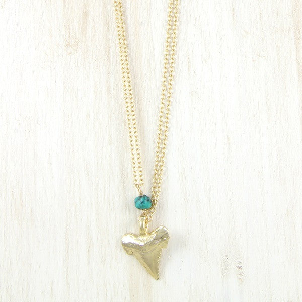 Ettika Shark's Tooth Pendant Charm Chain Necklace Salamander Bikini